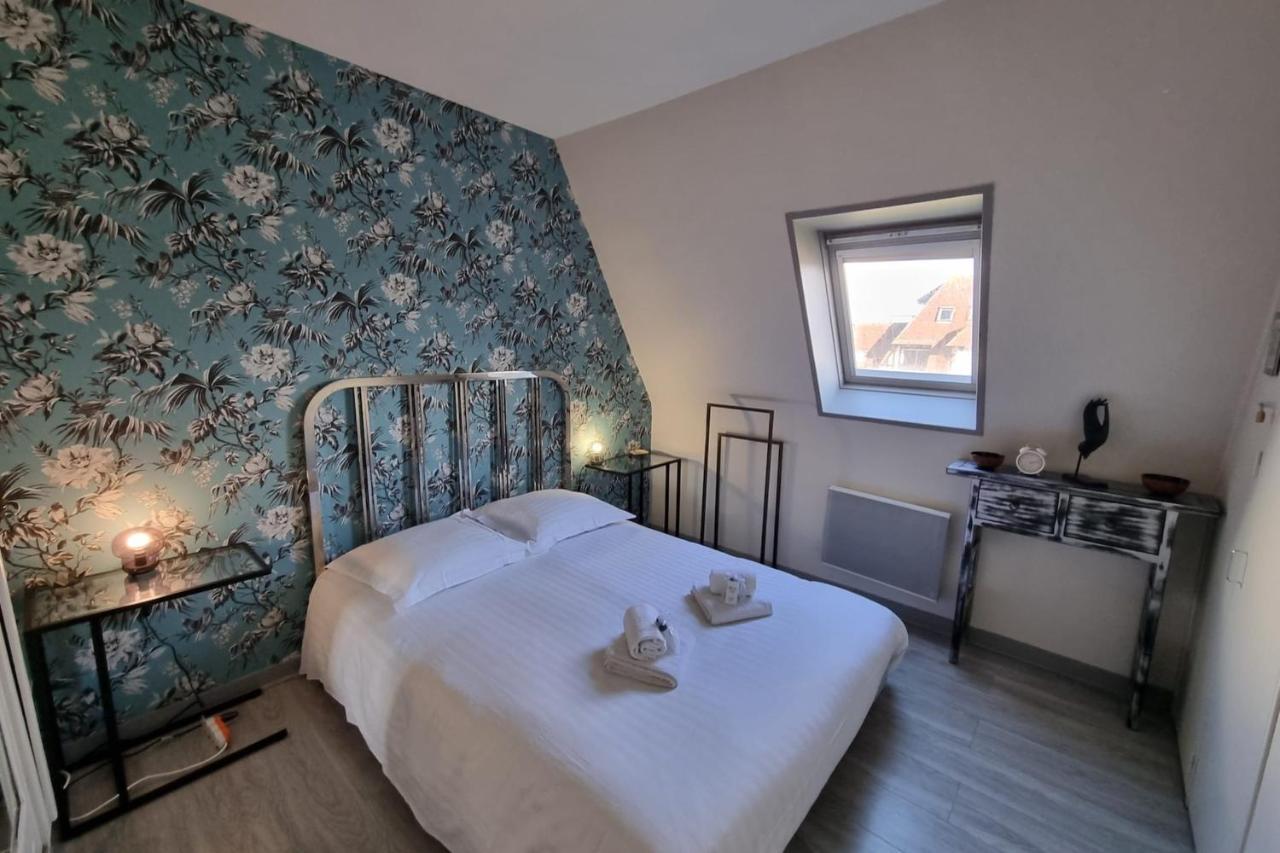 Apt With Balcony And Sea View Near Cabourg Beach Exterior photo
